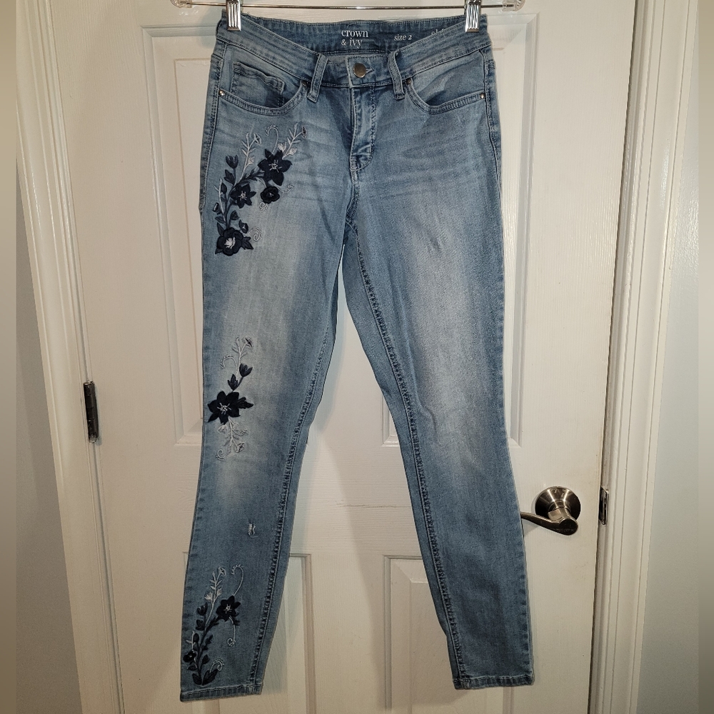 Crown and Ivy Jeans size 2